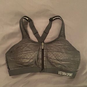 Victoria Sport * Knockout Bra * 34B